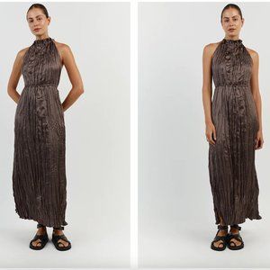 DISSH CORI TAUPE CRINKLE MIDI DRESS NWT size 6